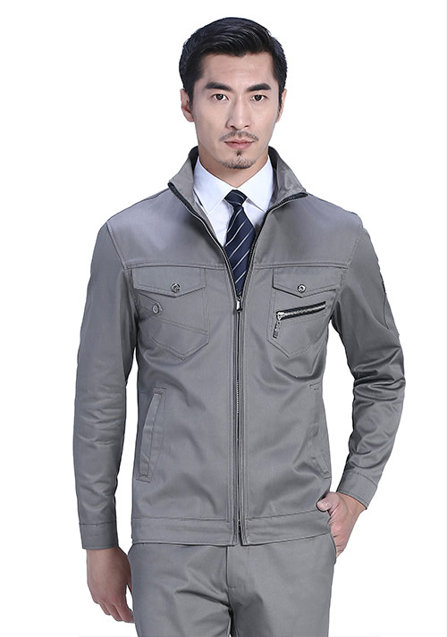 黑色西裝的搭配